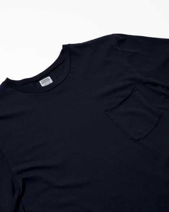 Basic Crew Pocket T-Shirt in Navy